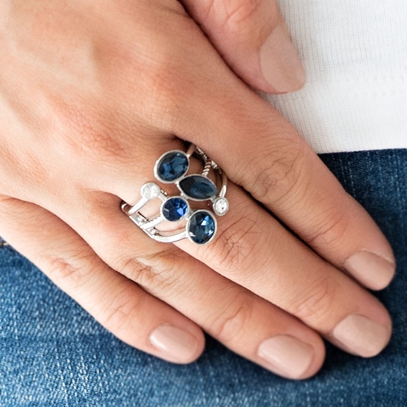 paparazzi Jewelry - Metro Mingle - Blue stretchy Ring